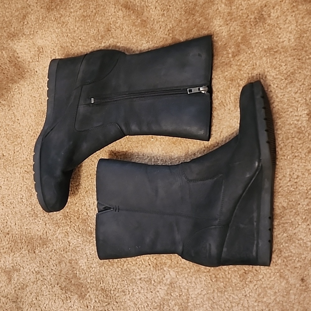 UGG Joely Wedge Boots Size 9.5 EU 40.5 - Picture 11 of 16